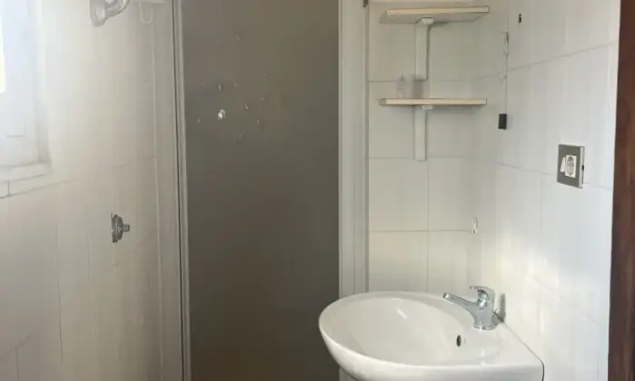 Rexer-Ghilarza-Edificio-composto-appartamenti-ufficio-e-magazzino-centro-storico-Bagno