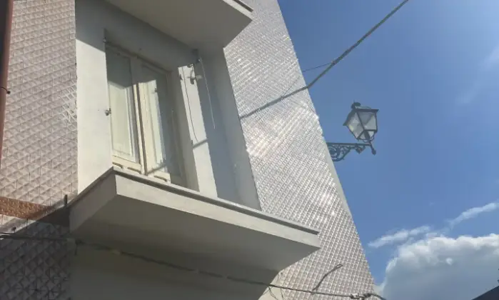 Rexer-Ghilarza-Edificio-composto-appartamenti-ufficio-e-magazzino-centro-storico-Terrazzo