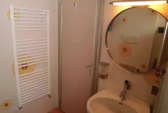 Rexer-San-Bartolomeo-al-Mare-Bilocale-BAGNO