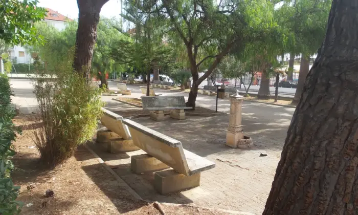 Rexer-San-Bartolomeo-al-Mare-Bilocale-giardino-allinterno-del-residence