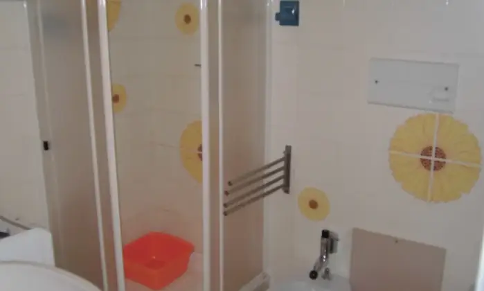 Rexer-San-Bartolomeo-al-Mare-Bilocale-BAGNO