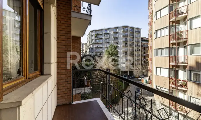 Rexer-Torino-PENTALOCALE-IN-SANTA-RITA-Altro