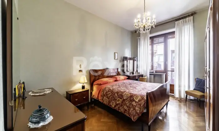 Rexer-Torino-PENTALOCALE-IN-SANTA-RITA-Altro