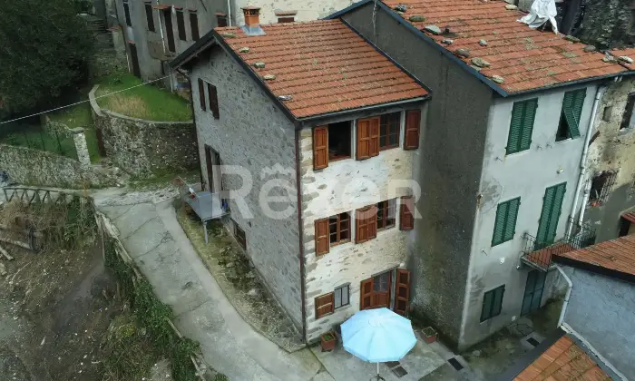 Rexer-Pescaglia-Grazioso-terratetto-a-Pascoso-Altro