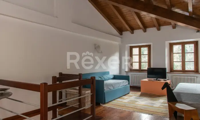 Rexer-Pescaglia-Grazioso-terratetto-a-Pascoso-Altro