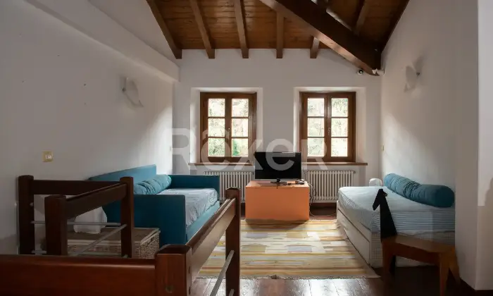 Rexer-Pescaglia-Grazioso-terratetto-a-Pascoso-Altro
