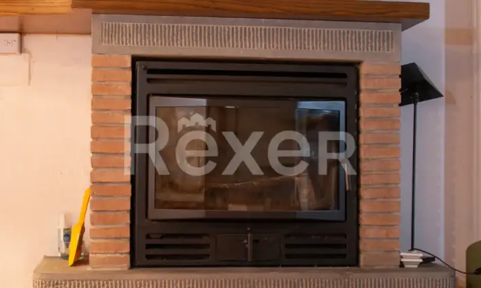 Rexer-Pescaglia-Grazioso-terratetto-a-Pascoso-Altro