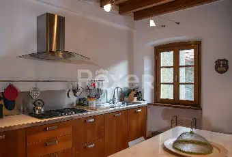 Rexer-Pescaglia-Grazioso-terratetto-a-Pascoso-Altro