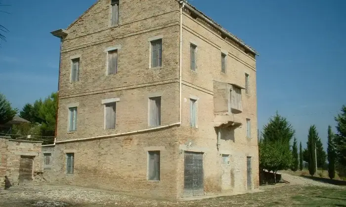 Rexer-Fermo-Casa-colonica-Strada-Provinciale-Campiglione-Fermo-Altro