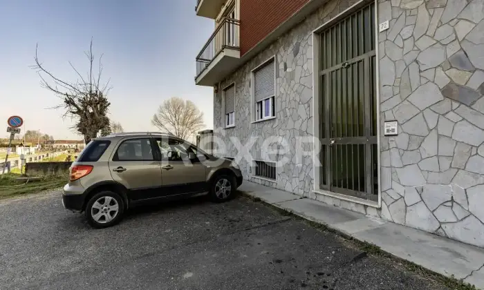 Rexer-Settimo-Torinese-Trilocale-con-box-auto-singolo-Altro