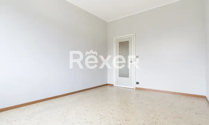 Rexer-Settimo-Torinese-Trilocale-con-box-auto-singolo-Altro