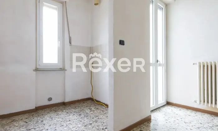 Rexer-Settimo-Torinese-Trilocale-con-box-auto-singolo-Altro