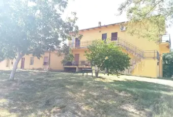 Rexer-Acqualagna-Rustico-in-montagna-Giardino