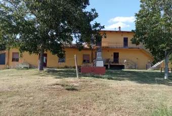 Rexer-Acqualagna-Rustico-in-montagna-Giardino