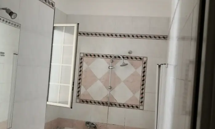 Rexer-Palermo-Appartamento-in-Via-Cardinale-Alessandro-Lualdi-Palermo-Bagno