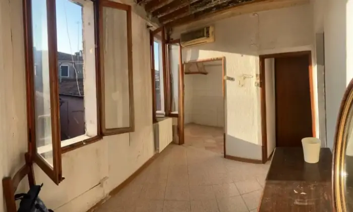Rexer-Venezia-Vendesi-appartamento-a-Venezia-Altro