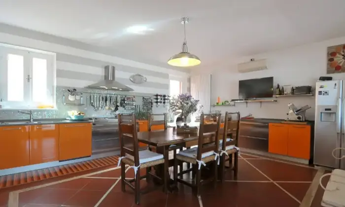 Rexer-Portoferraio-Vendesi-Esclusiva-Villa-con-Piscina-e-Terrazzo-a-Portoferraio-a-Pochi-Passi-dalla-Spiaggia-di-Capo-Bianco-Altro