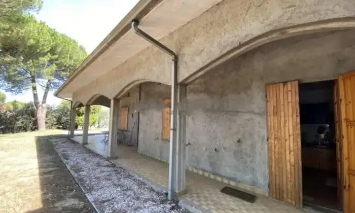Rexer-Fano-Vendesi-Rustico-a-Fano-Altro