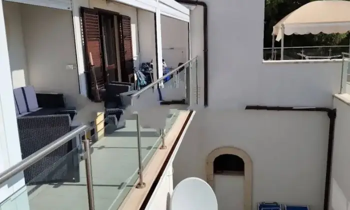 Rexer-Caponegro-Vendesi-un-delizioso-appartamento-fronte-mare-a-Avola-Altro