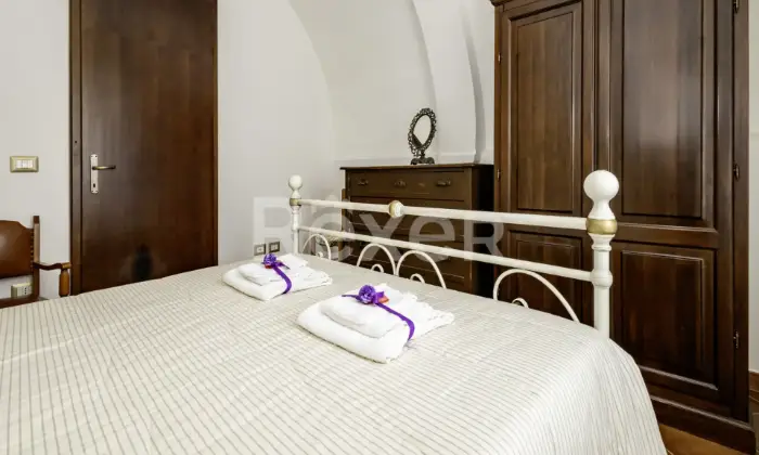 Rexer-Assisi-Casolare-con-Terreno-e-Uliveto-Altro