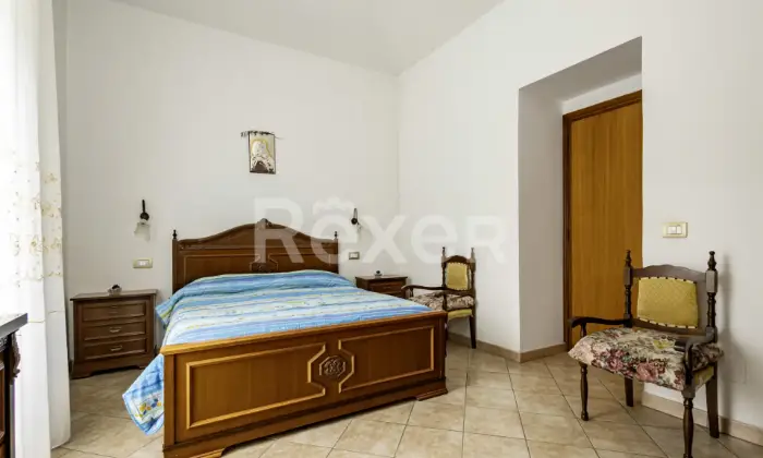 Rexer-Assisi-Casolare-con-Terreno-e-Uliveto-Altro