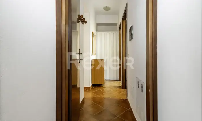 Rexer-Assisi-Casolare-con-Terreno-e-Uliveto-Altro