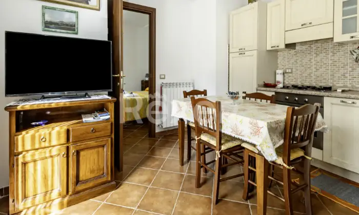 Rexer-Assisi-Casolare-con-Terreno-e-Uliveto-Altro
