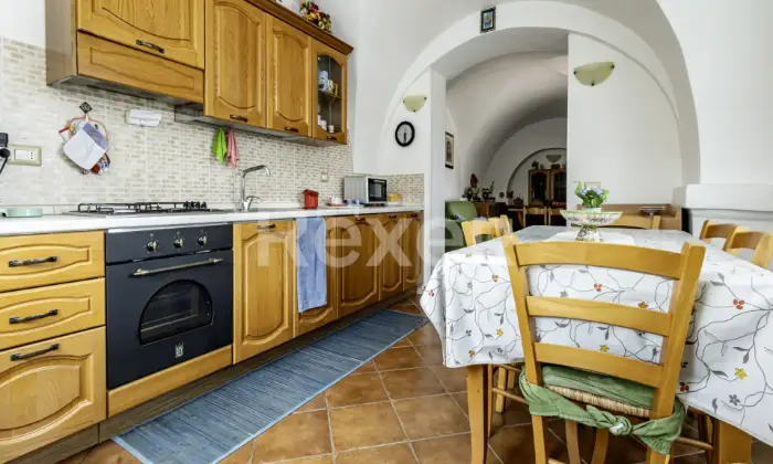 Rexer-Assisi-Casolare-con-Terreno-e-Uliveto-Altro