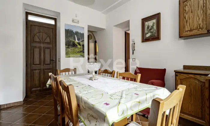 Rexer-Assisi-Casolare-con-Terreno-e-Uliveto-Altro