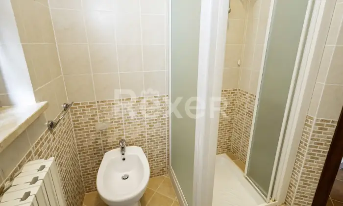 Rexer-Assisi-Casolare-con-Terreno-e-Uliveto-Altro