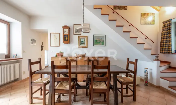 Rexer-FARINI-Villa-Indipendente-su-Tre-Livelli-con-Vista-Panoramica-Altro