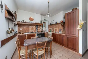 Rexer-FARINI-Villa-Indipendente-su-Tre-Livelli-con-Vista-Panoramica-Altro