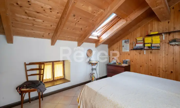 Rexer-FARINI-Villa-Indipendente-su-Tre-Livelli-con-Vista-Panoramica-Altro