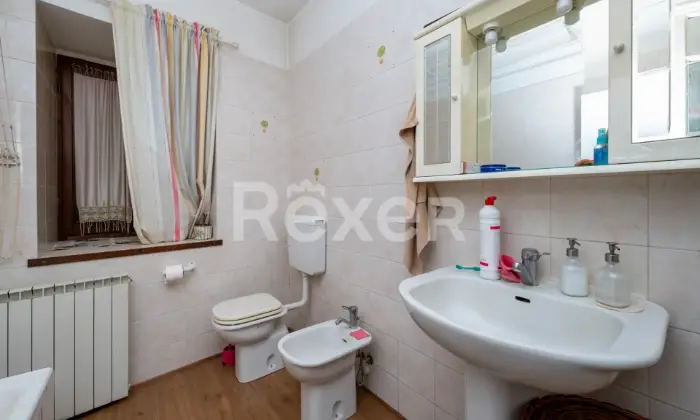 Rexer-FARINI-Villa-Indipendente-su-Tre-Livelli-con-Vista-Panoramica-Altro