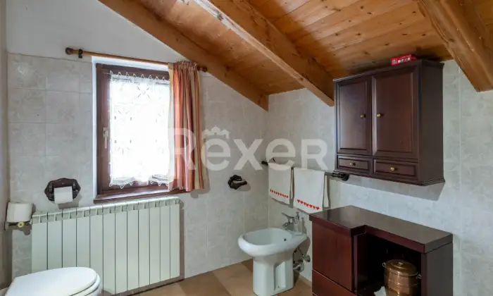 Rexer-FARINI-Villa-Indipendente-su-Tre-Livelli-con-Vista-Panoramica-Altro