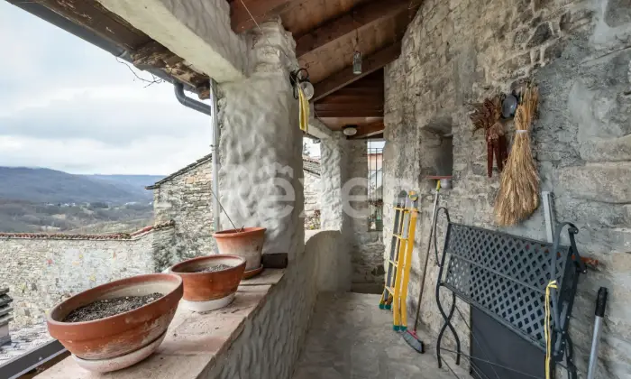 Rexer-FARINI-Villa-Indipendente-su-Tre-Livelli-con-Vista-Panoramica-Altro