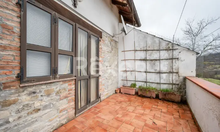 Rexer-FARINI-Villa-Indipendente-su-Tre-Livelli-con-Vista-Panoramica-Altro