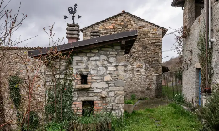 Rexer-FARINI-Villa-Indipendente-su-Tre-Livelli-con-Vista-Panoramica-Altro