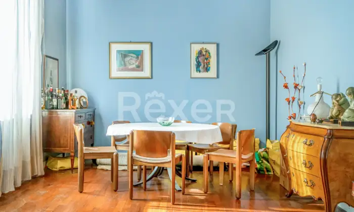 Rexer-Carrara-Appartamento-signorile-in-stabile-depoca-dei-primi-del-Altro