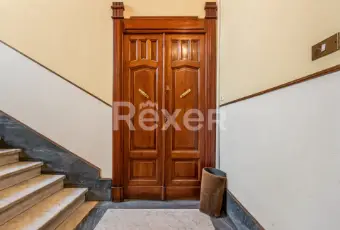 Rexer-Carrara-Appartamento-signorile-in-stabile-depoca-dei-primi-del-Altro