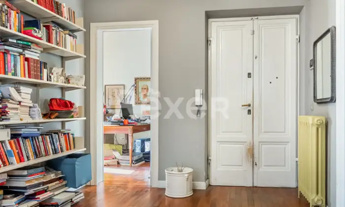 Rexer-Carrara-Appartamento-signorile-in-stabile-depoca-dei-primi-del-Altro