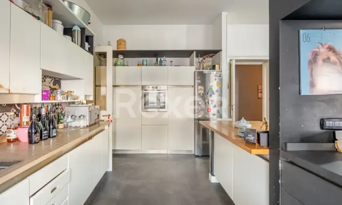 Rexer-Carrara-Appartamento-signorile-in-stabile-depoca-dei-primi-del-Altro