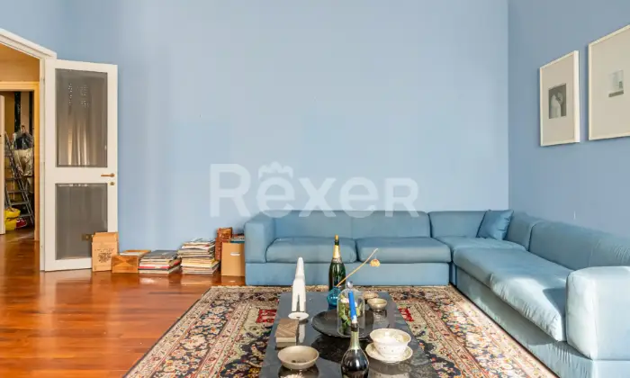 Rexer-Carrara-Appartamento-signorile-in-stabile-depoca-dei-primi-del-Altro