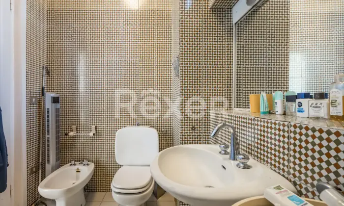 Rexer-Carrara-Appartamento-signorile-in-stabile-depoca-dei-primi-del-Altro