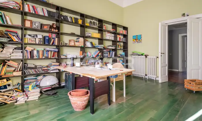 Rexer-Carrara-Appartamento-signorile-in-stabile-depoca-dei-primi-del-Altro