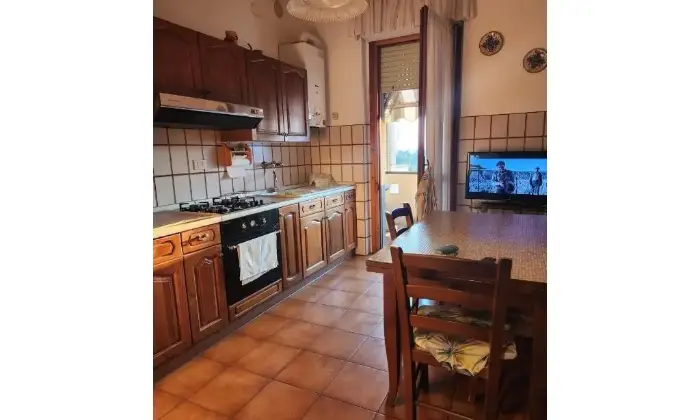 Rexer-Arezzo-Appartamento-in-Localit-Rigutino-Nord-Arezzo-Cucina
