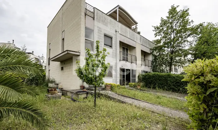 Rexer-MATERA-Casa-Indipendente-con-giardino-privato-Altro