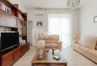 Rexer-Arcore-Arcore-Quadrilocale-piano-alto-con-box-e-cantina-Altro