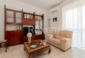 Rexer-Arcore-Arcore-Quadrilocale-piano-alto-con-box-e-cantina-Altro
