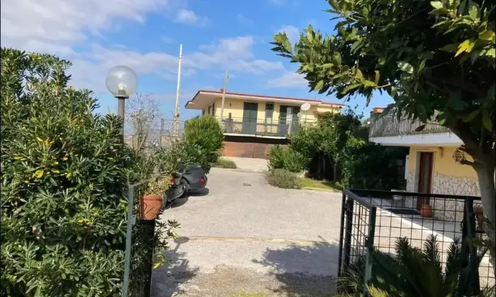 Rexer-Napoli-Vendesi-Porzione-di-Villa-Bifamiliare-a-Napoli-Altro